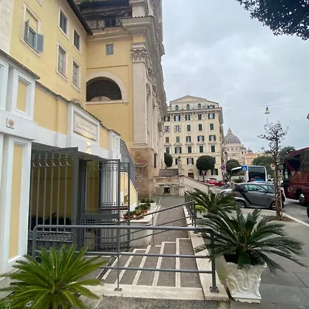 Casa Per Ferie Santa Maria Alle Fornaci-3