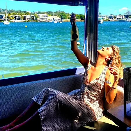 Liquid Spirit Noosaville Houseboat " Experience More "-2