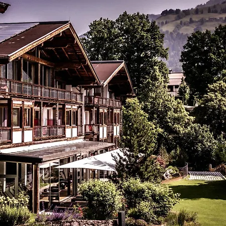 Kitzhof Mountain Design Resort 4 Sterne Superior-2