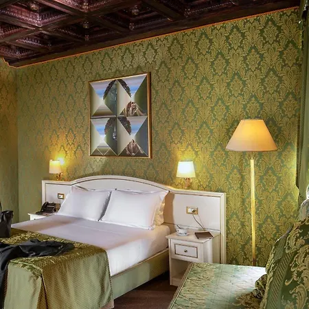 Residenza Canova Tadolini - Guesthouse-2