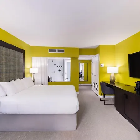 Opus Vancouver-2