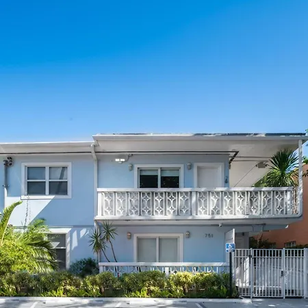 South Beach Steps To Ocean Drive With Free Parking-2