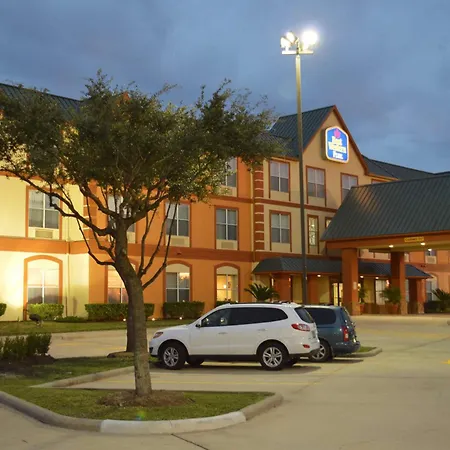 Best Western Plus Hobby Airport Inn & Suites-2