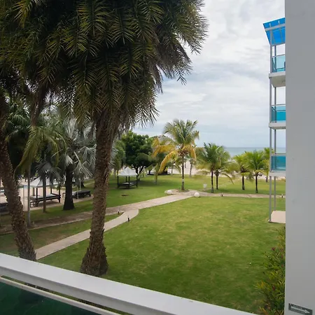 Beach Apartment Nikki Steps From The Sea-3