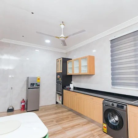 Luxurious Townhouse Behind Achimota Mall-2