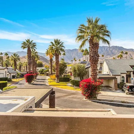 Desert Blue River Retreat-3