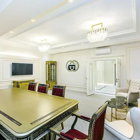 Lux Incomparable Apartment-2