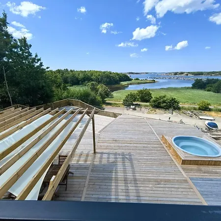 Seaside Panorama Villa With Jetless Hot Tub-3