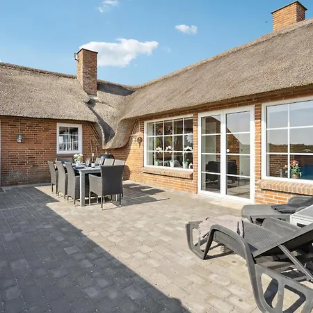 Beautiful Home In Ringkobing With Sauna-2