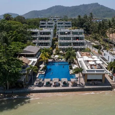 Tranquil 2-Bedroom Getaway - Celeena #870-3