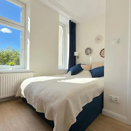 Seredino Navy Apartment- Modern Comfort In A Quiet Location, 5 Minutes To Gdansk Old Town & Seaside-2
