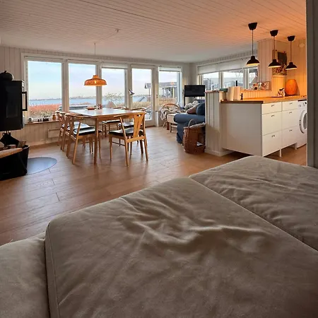 Cozy Beach House With Sea View In Grasten-2