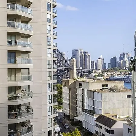 1 Stop To Cbd - 3 Mins Walk Train - Milsons Point-3