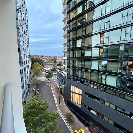 1 Stop To Cbd - 3 Mins Walk Train - Milsons Point-2