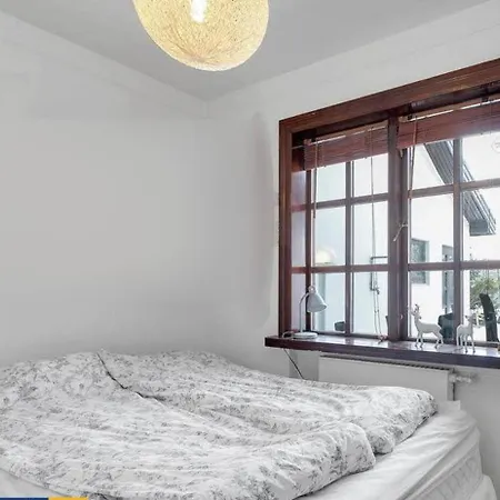 Fine Double Room With Free Parking-3