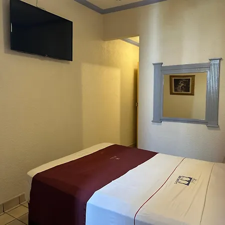 Hotel Del Centro-2