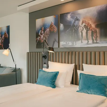 Motel One Berlin Ku'Damm-2