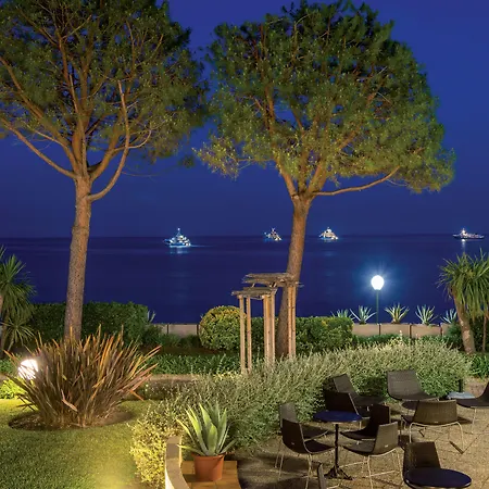Hotel Vacances Bleues Delcloy-3