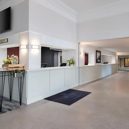 Delta Hotels By Marriott Heathrow Windsor-3