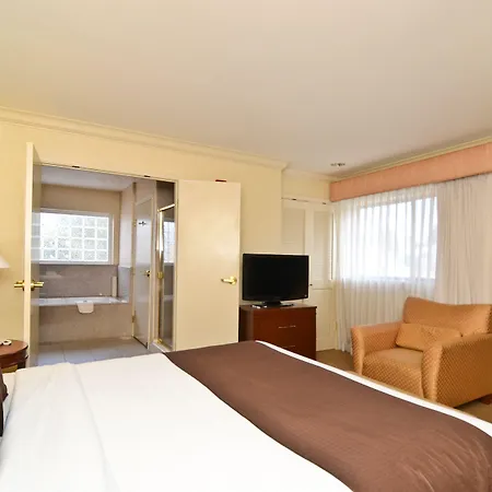 Best Western Plus All Suites Inn-2