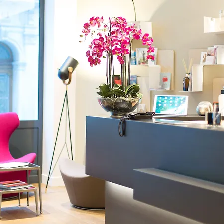Hotel Des Voyageurs Boutique-2