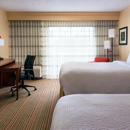 Courtyard By Marriott Las Vegas Convention Center-3