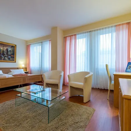 Hotel Century-3
