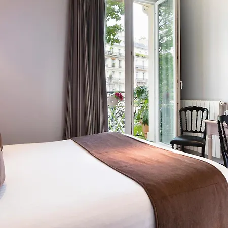 Hotel Plaza Elysees-3