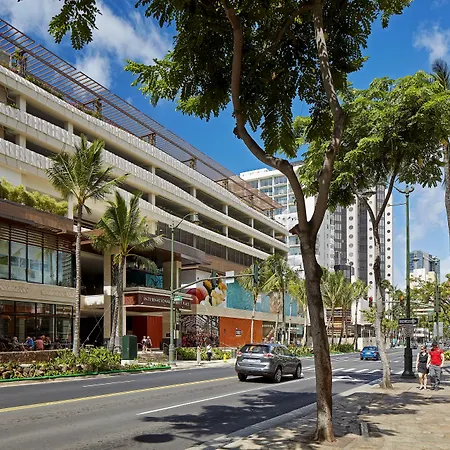 Hilton Garden Inn Waikiki Beach-2