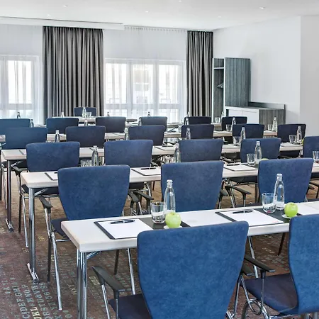 IntercityHotel Hamburg Altona-3