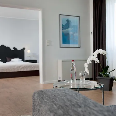 Wyndham Hannover Atrium-2
