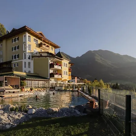 Hotel AlpenSchlössl-2