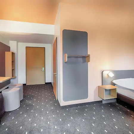 B&B Hotel Rostock-Hafen-3