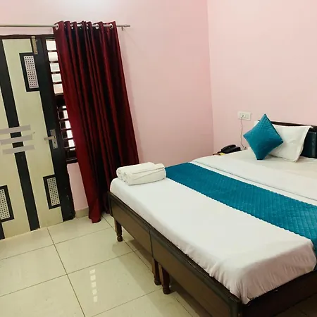 Mahadev Hotel !! Near Chandigarh Int'L Airport !-2