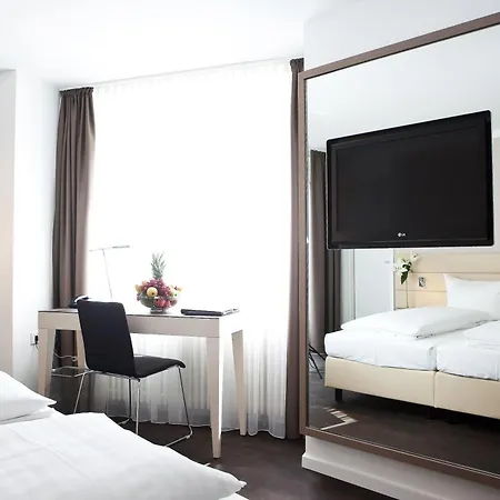 Manhattan Hotel-2