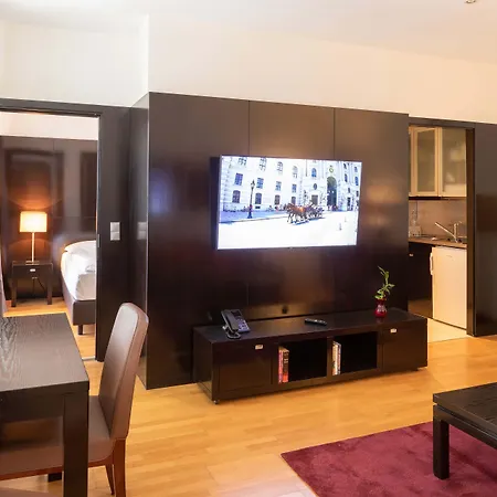 The Levante Rathaus Apartments-3