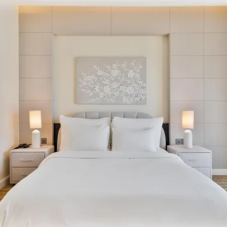 Holistay Kempinski Central Avenue Deluxe 1Br-3