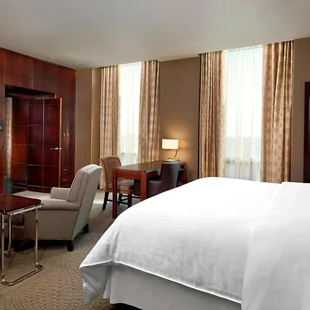 Sheraton Suites Calgary Eau Claire-3