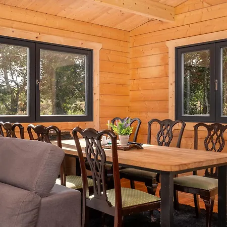 Rushbrook Log Cabin With Sauna-3