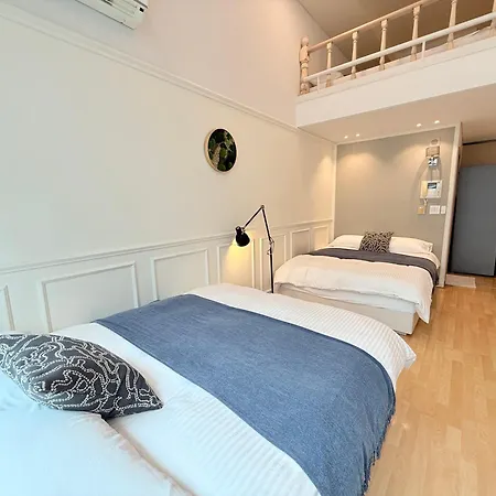 1Min Duplex House Hong Dae-3