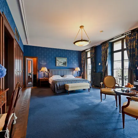 Grand Hotel LES TROIS ROIS-2