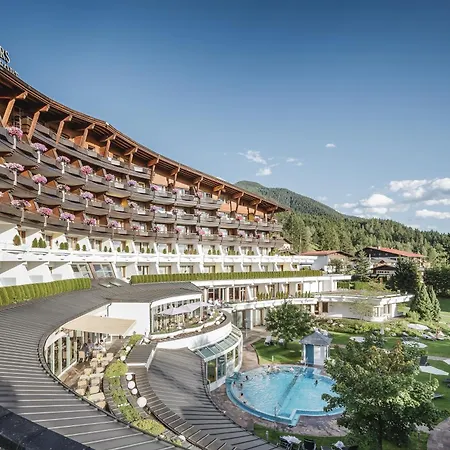 Krumers Alpin – Your Mountain Oasis-2
