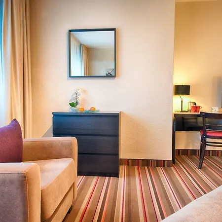 Leonardo Inn Hotel Hamburg Airport-2