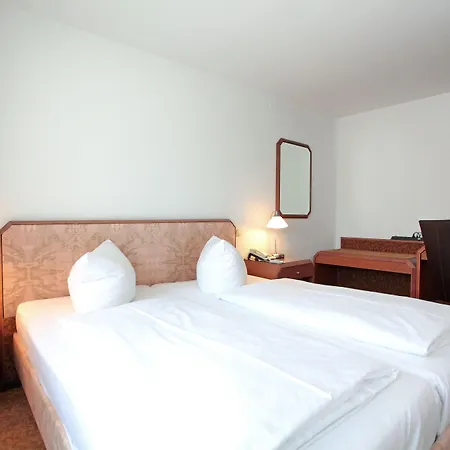 Hotel Flora Möhringen-3