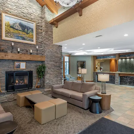 Best Western Plus Fernie Mountain Lodge-3