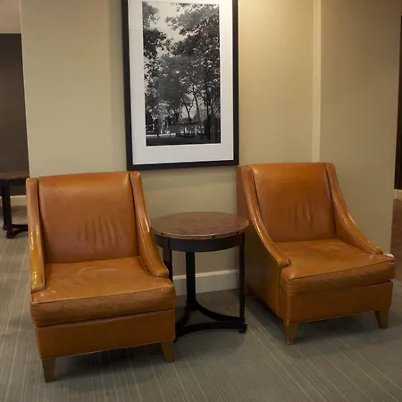 Hampton Inn NY-JFK-2