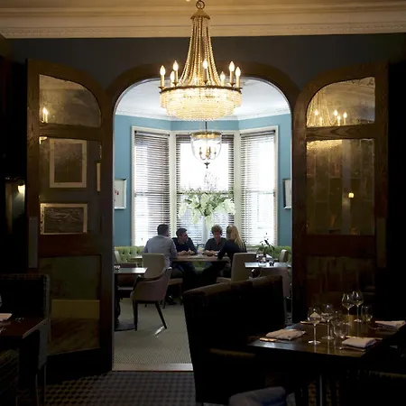 The Lodge Hotel - Putney-3