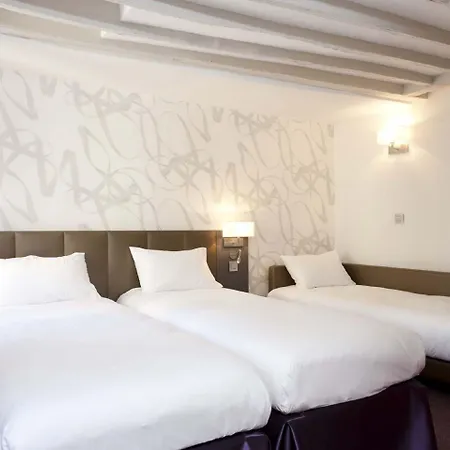 Hotel Massena-2