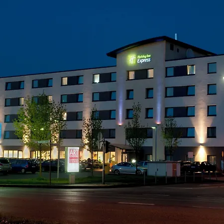 Holiday Inn Express Cologne Muelheim By Ihg-3