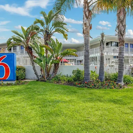 Motel 6-Santa Barbara, Ca - Beach-2